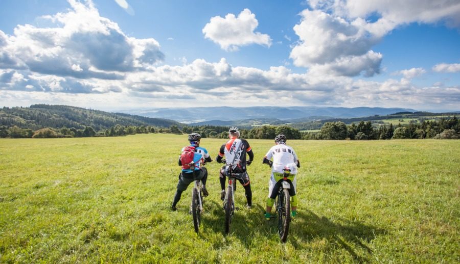 Velo 11/2015 - Velo trail guide - Kadaň