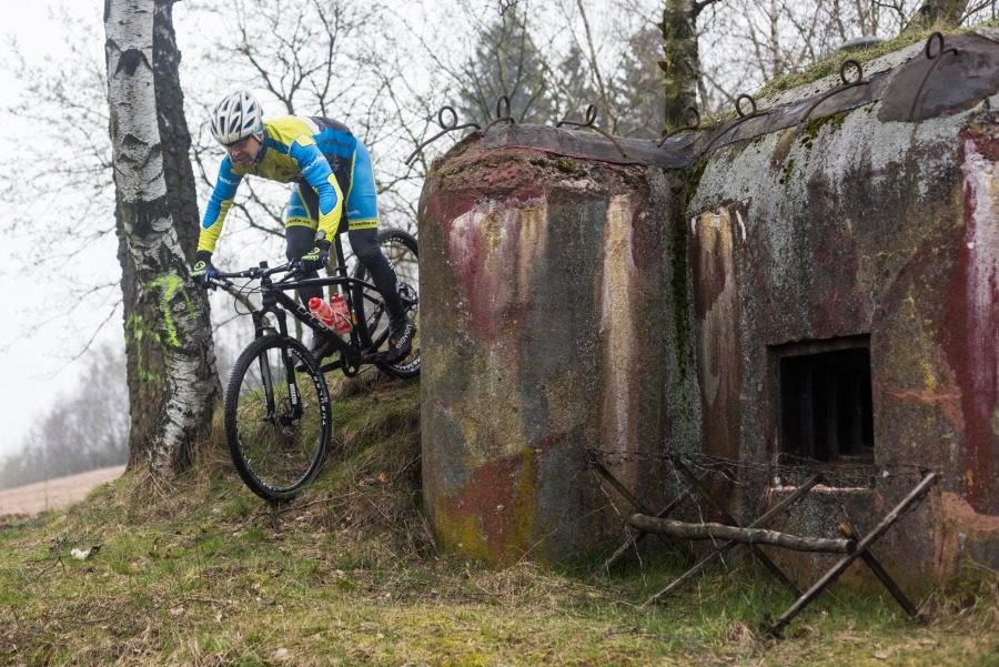 Velo 5/2016 - Velo trail guide Jestřebí hory