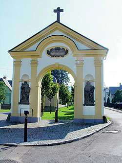 Brána pod klášterem v Králíkách